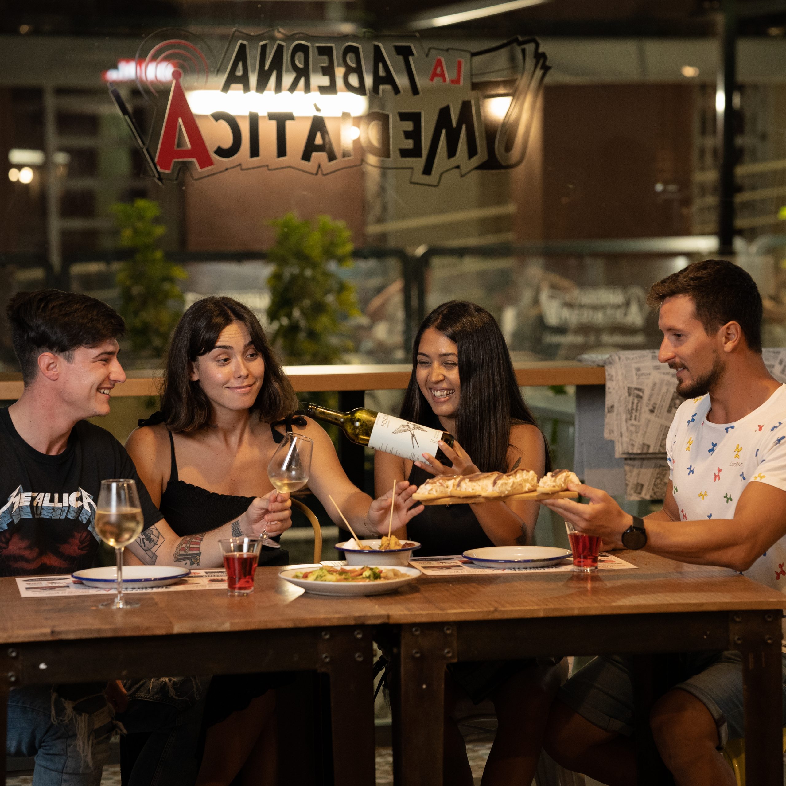 Clientes - Taberna Mediática